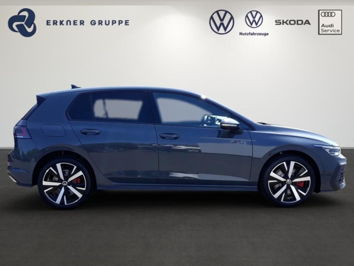 Volkswagen Golf GTE 1.5TSI eHybrid LED+NAVI+KESSY+360°+SHZ