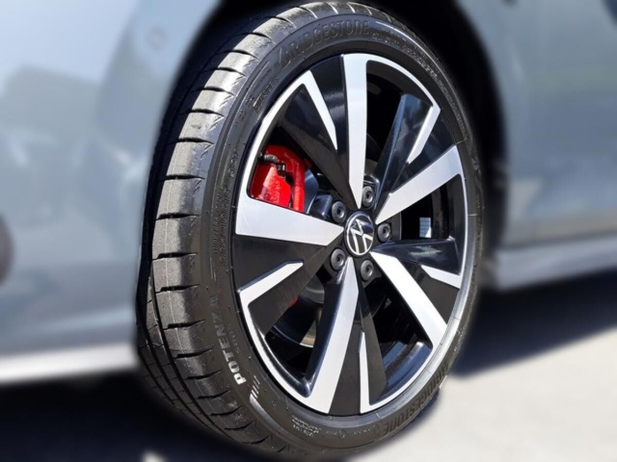 Volkswagen Golf GTE 1.5TSI eHybrid LED+NAVI+KESSY+360°+SHZ