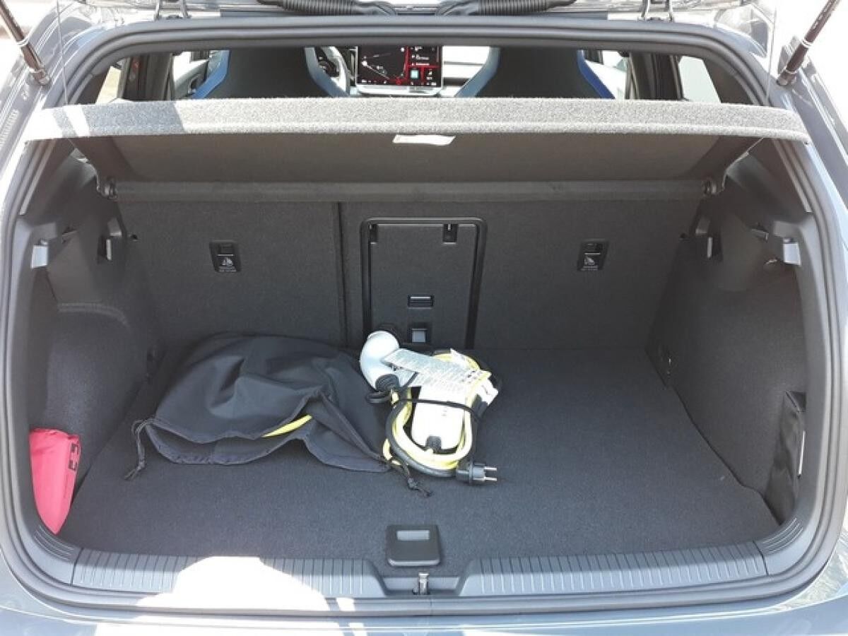 Volkswagen Golf GTE 1.5TSI eHybrid LED+NAVI+KESSY+360°+SHZ