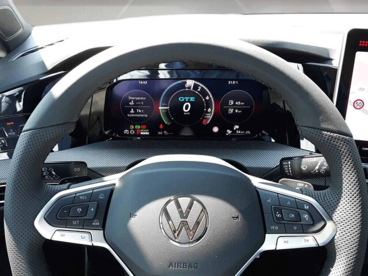 Volkswagen Golf GTE 1.5TSI eHybrid LED+NAVI+KESSY+360°+SHZ