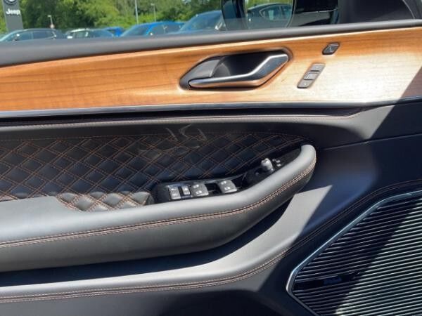 Jeep Grand Cherokee Summit PHEV 4Xe PANORAMA+PDC+KAMERA+CARPLAY