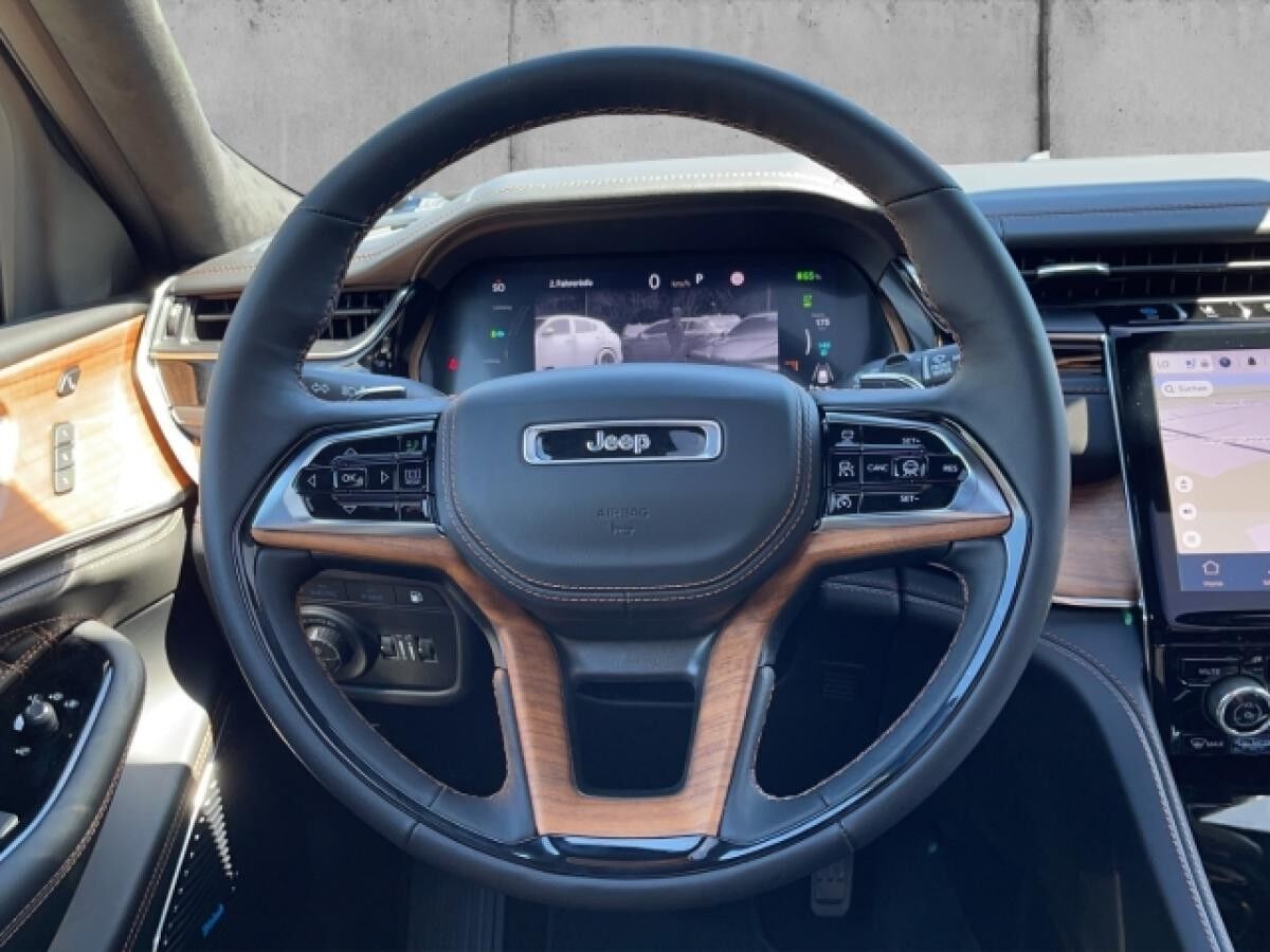 Jeep Grand Cherokee Summit PHEV 4Xe PANORAMA+PDC+KAMERA+CARPLAY