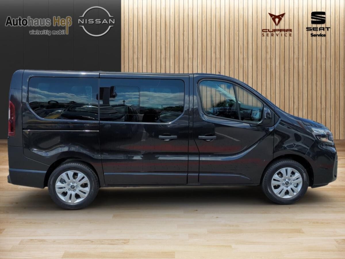 Nissan Primastar Kombi 8 Sitzer dci170 DCT TEKNA