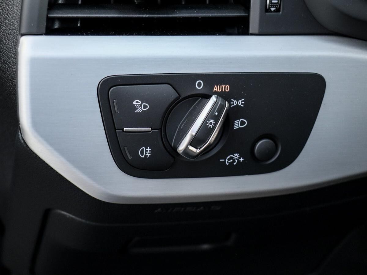 Audi A4 Avant S-Line 40 TDI quattro S-tronic AHK Kamera B&O el.Heckklappe