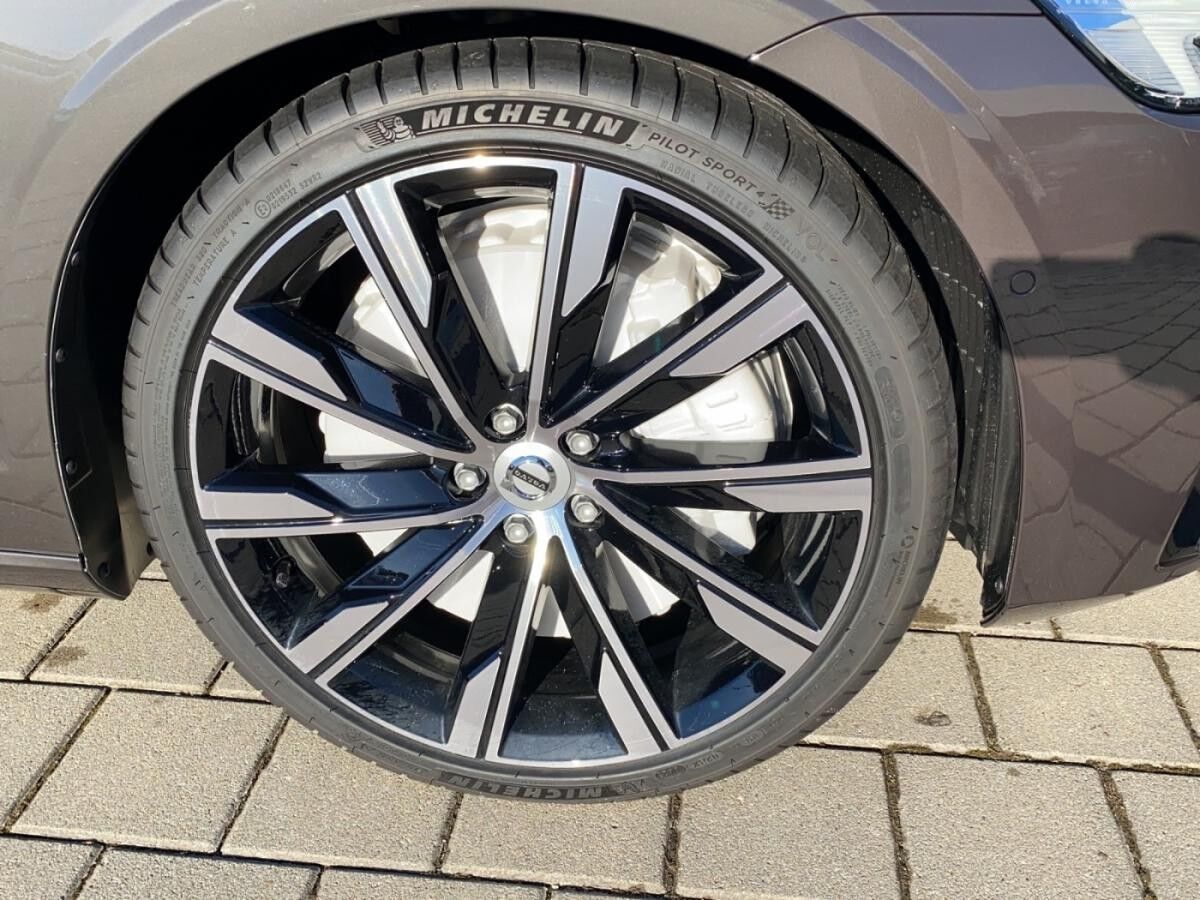 Volvo S60 Ultimate Dark AWD 360 ACC HUD LM