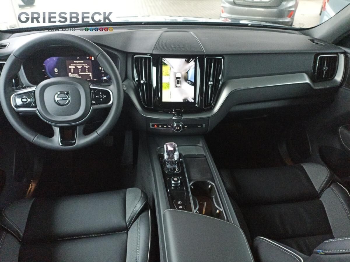 Volvo XC60 Plus Dark 360° H&K LED 20 Volvo XC60 Plus Dark 360° H&K LED 20