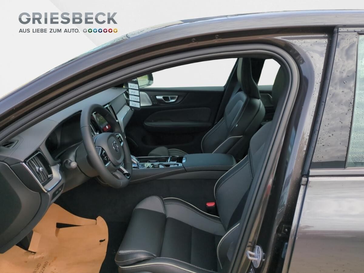 Volvo S60 T8 Ultimate Dark