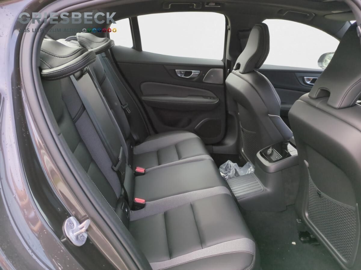 Volvo S60 T8 Ultimate Dark