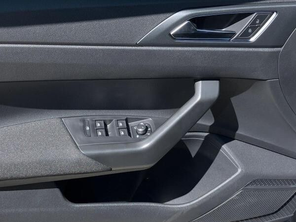 Volkswagen Polo R-Line 1,0 l TSI OPF 7-Gang- Doppelkupplungsgetriebe DSG