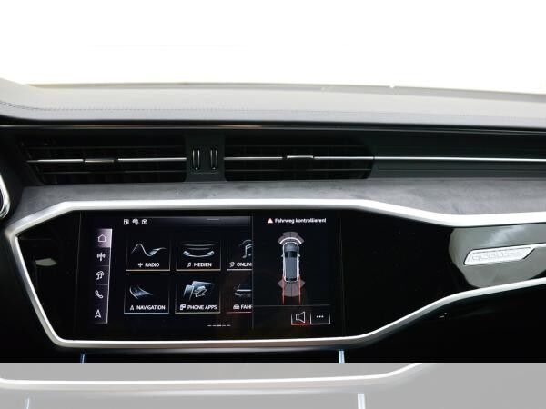 Audi RS6 Avant performance tiptronic - KERAMIKBREMSE*STDHZ*B&O*MATRIX*NAV*SHZ*ACC*PDC*KAMERA*EL.SITZE+HECKKL*