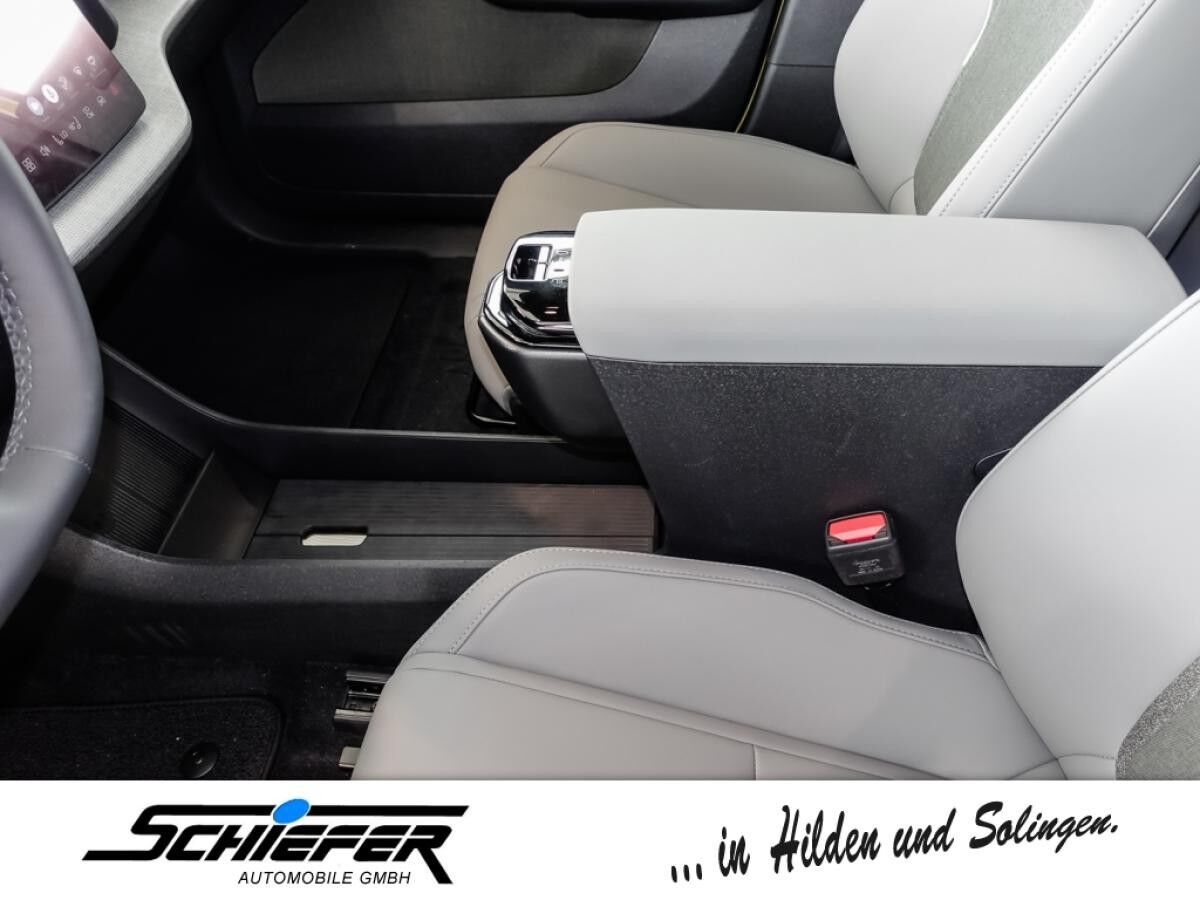 Volvo EX30 Plus Single Motor Extended Range "sofort lieferbar"