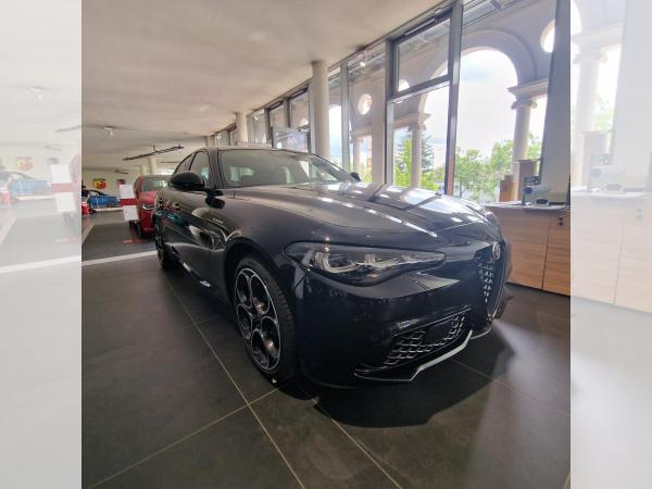 Alfa Romeo Giulia Alfa Romeo GIULIA VELOCE 2.0 Turbo 16V 206kW (280 PS) AT8 - Q4 Voll-Ausstattung