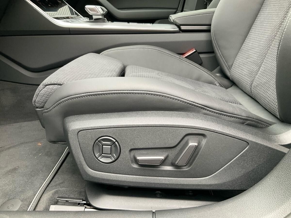 Audi A6 Limousine sport 55 TFSI e qu S tr. PANO AHK