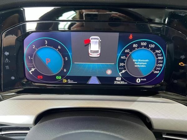 Volkswagen Golf Vari. Life 2.0 TDI*DSG*CAM*NAV*LED*SHZ*AHK
