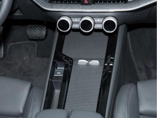 Skoda Superb Combi 2.0 TDI Selection ABGABE 11.2025