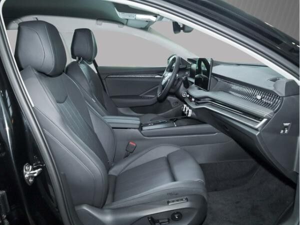 Skoda Superb Combi 2.0 TDI Selection ABGABE 11.2025