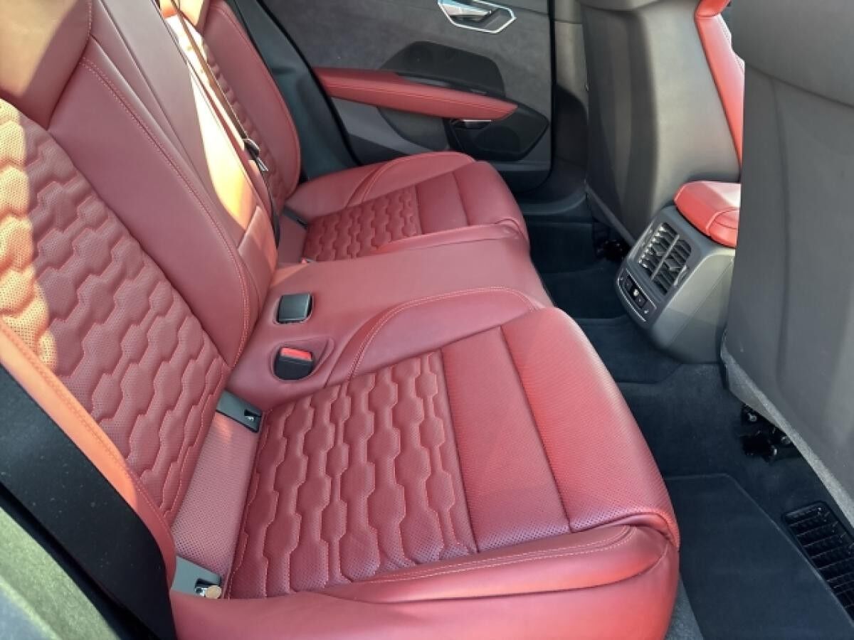 Audi RS e-tron GT Keramik Laser Nachtsicht Massage HuD