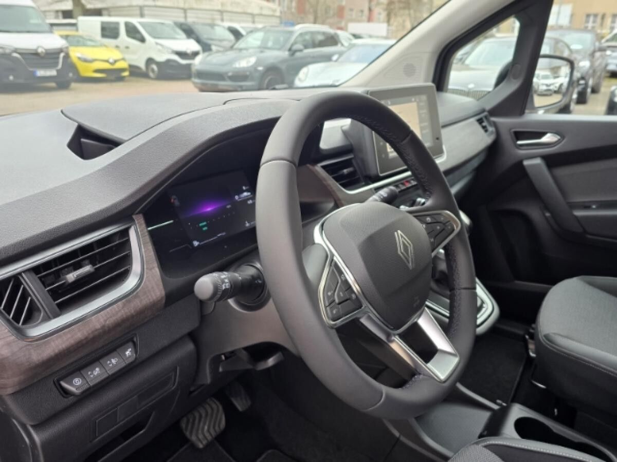 Renault Grand Kangoo III Techno 1.3 TCe130 EDC 7 Sitzer