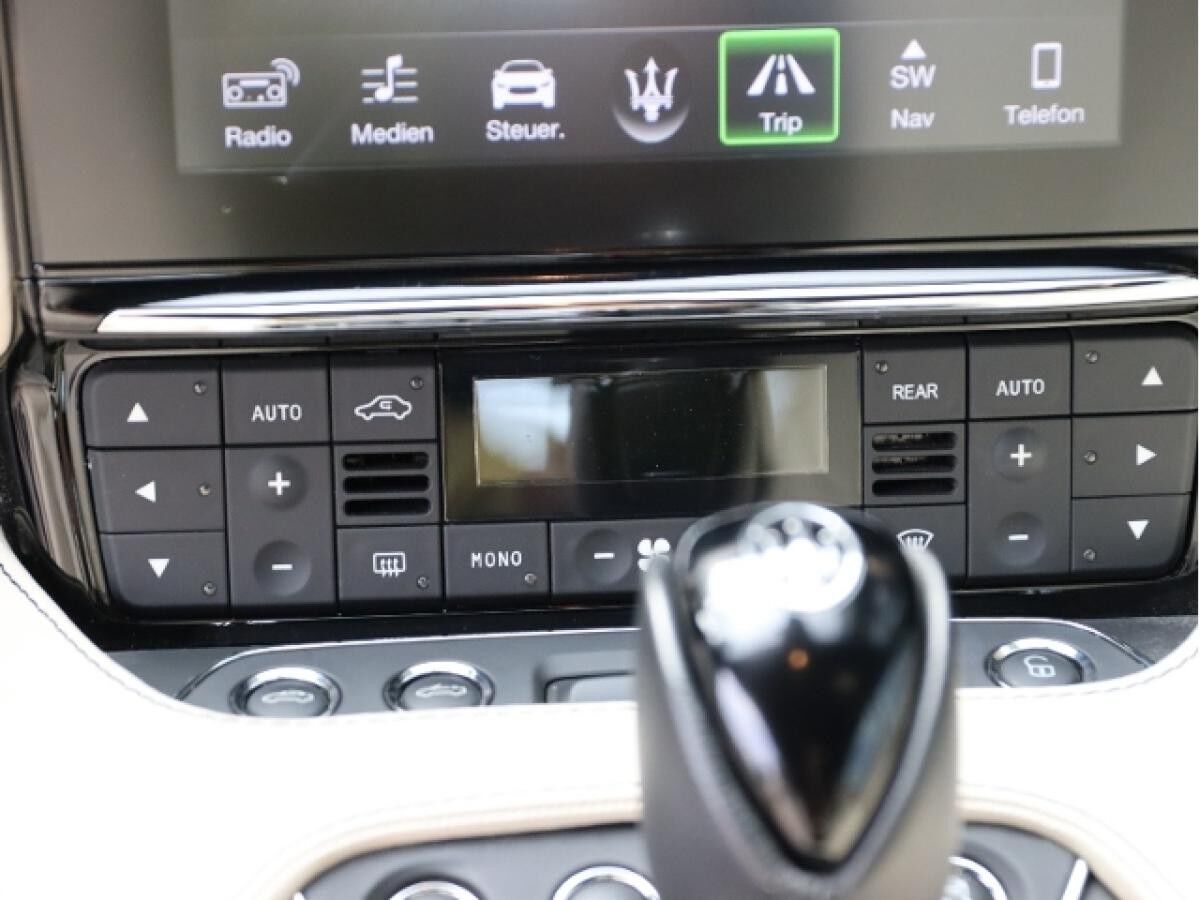 Maserati GranCabrio Sport