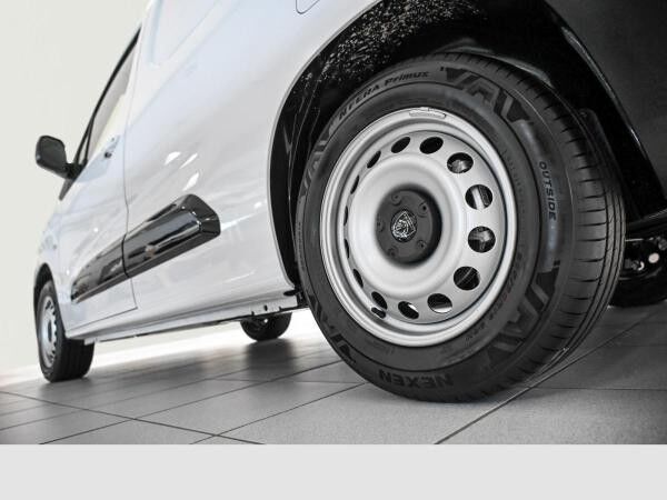 Peugeot Partner L1 BlueHDi 100 / Lagerfahrzeug
