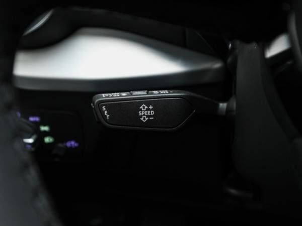 Audi Q2 35 TFSI S tronic advanced GRA PDC CarPlay AudiSound
