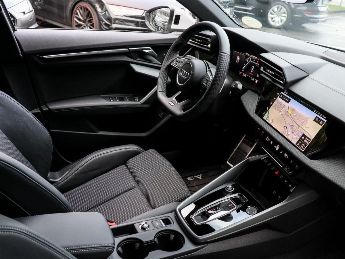 Audi A3 Limousine 35 TDI S tronic S-Line Matrix-LED