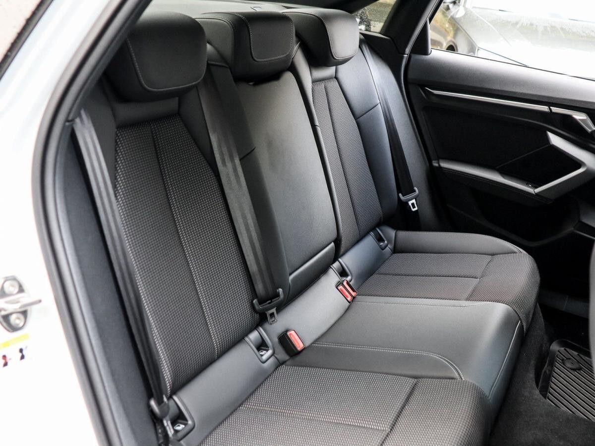 Audi A3 Limousine 35 TDI S tronic S-Line Matrix-LED