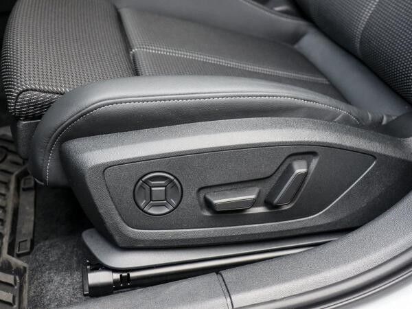 Audi A3 Limousine 35 TDI S tronic S-Line Matrix-LED