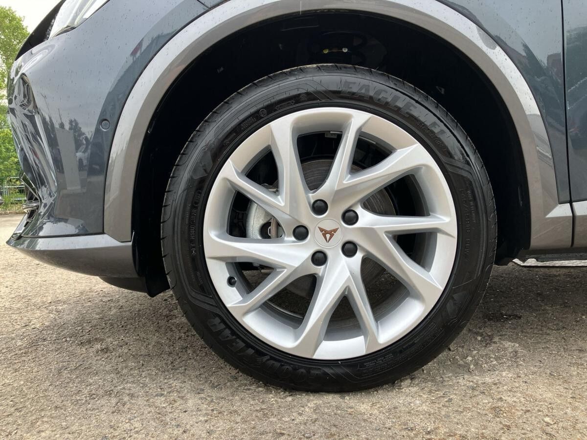 Cupra Formentor SOFORT VERFÜGBAR 1.5 TSI DSG LED-Matrix Allwetterreifen Kamera