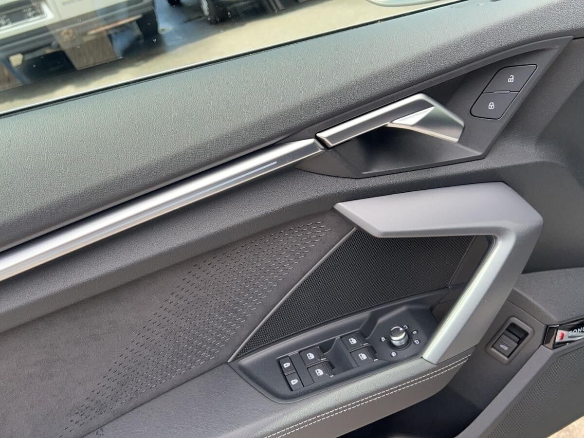 Audi A3 Sportback S line 35 TDI S tronic+PANO+NAVI+HEAD-UP