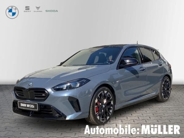 BMW 135 xDrive Klima Navi HuD AHK RFK Harman Kardon Sitzhzg