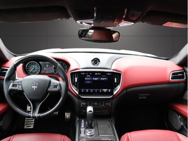 Maserati Ghibli Trofeo Fuori Serie