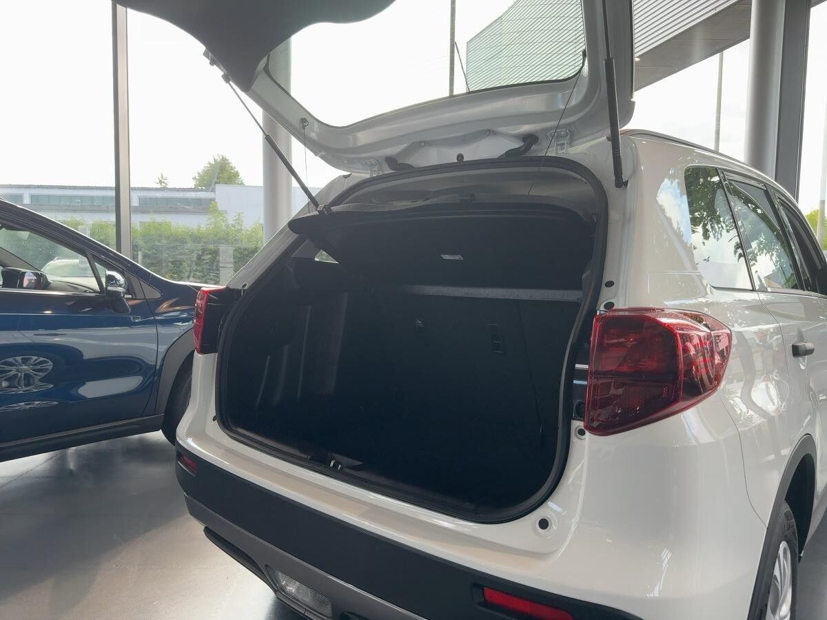 Suzuki Vitara Club 1.4 HYBRID / Klima / LED