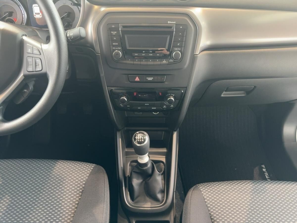 Suzuki Vitara Club 1.4 HYBRID / Klima / LED