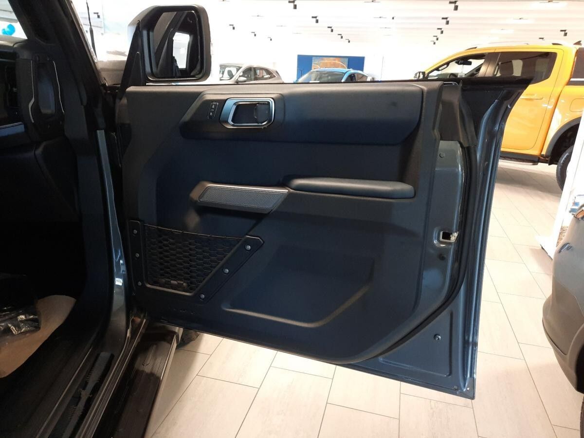 Ford Bronco 2.7l EcoBoost Outer Banks SHZ LM LED