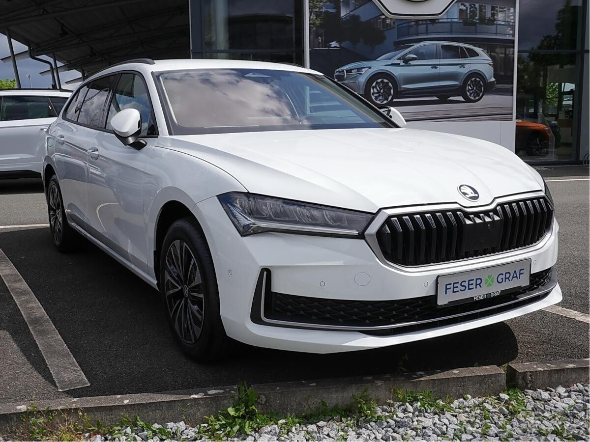 Skoda Superb Selection 2,0l TDI DSG *AHK SZH LED KAM*
