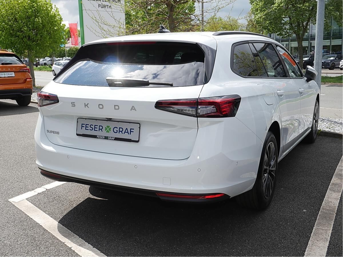 Skoda Superb Selection 2,0l TDI DSG *AHK SZH LED KAM*