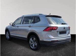 Volkswagen Tiguan Allspace MOVE 2.0 TDI DSG AHK Kamera Pano Navi 19'' Privat