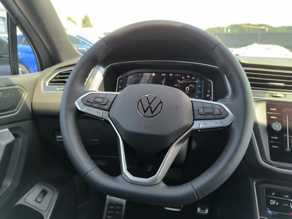 Volkswagen Tiguan Allspace MOVE 2.0 TDI DSG AHK Kamera Pano Navi 19'' Privat