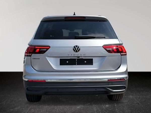 Volkswagen Tiguan Allspace MOVE 2.0 TDI DSG AHK Kamera Pano Navi 19'' Privat