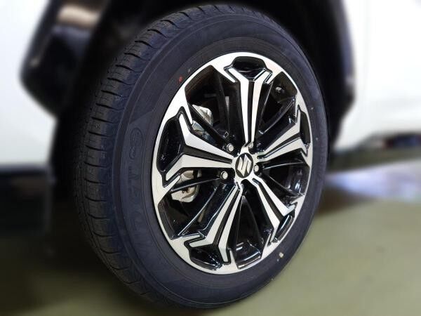 Suzuki Across PHEV Comfort+