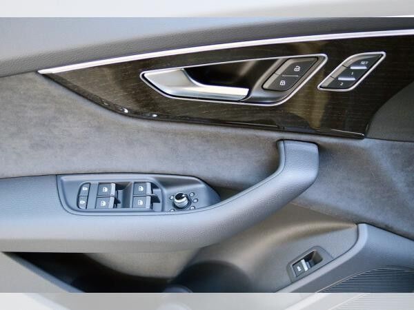 Audi Q7 SUV S line 50 TDI quattro tiptronic - AHK*PANO*B&O*STDHZ*HUD*MATRIX*NAV*SHZ*ACC*PARKL*360°*EL.SITZE+