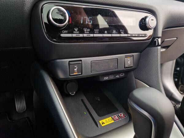 Mazda 2 Hybrid 2024 5HB 1.5L VVT-i 116 PS e-CVT FWD HOMURA SOFORT VERFÜGBAR