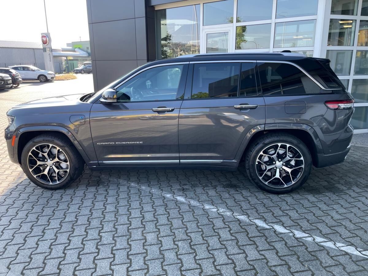 Jeep Grand Cherokee 4xe Summit Reserve Verfügbar in 2 Farben Abholung Mannheim