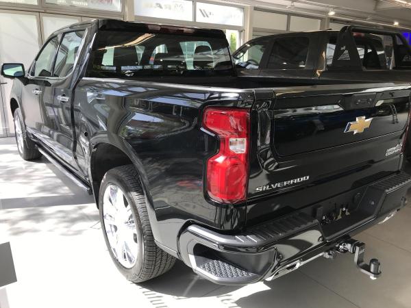 Chevrolet Silverado 1500 High Country 6.2 V8 LPG