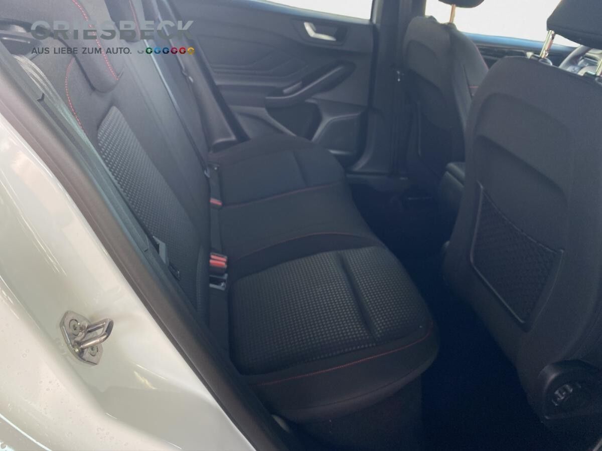 Ford Focus ST-Line AHK