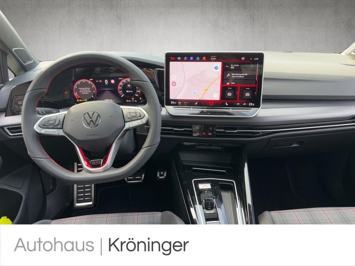 Volkswagen Golf VIII GTI 2.0 TSI DSG AHK Harman Pano Area