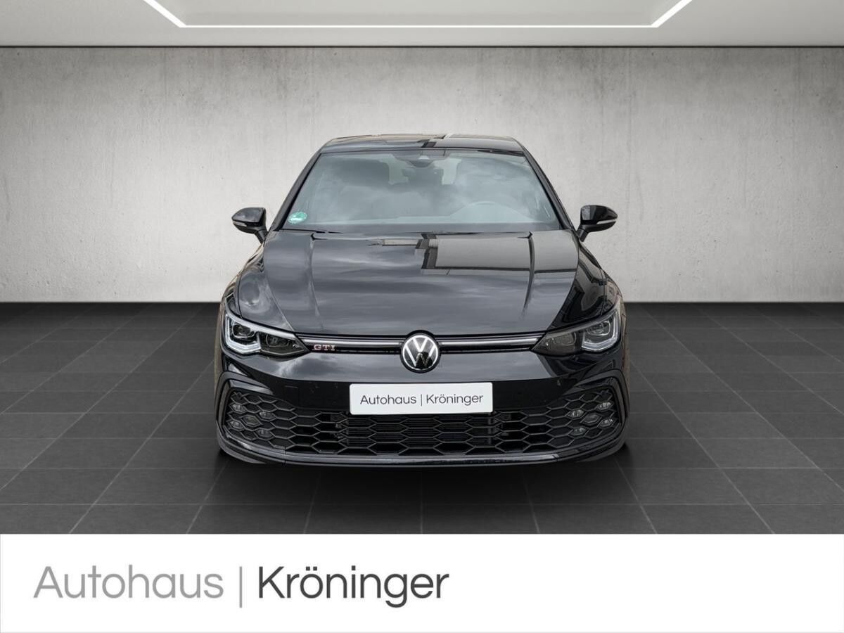 Volkswagen Golf VIII GTI 2.0 TSI DSG AHK BlackStyle HarmanK