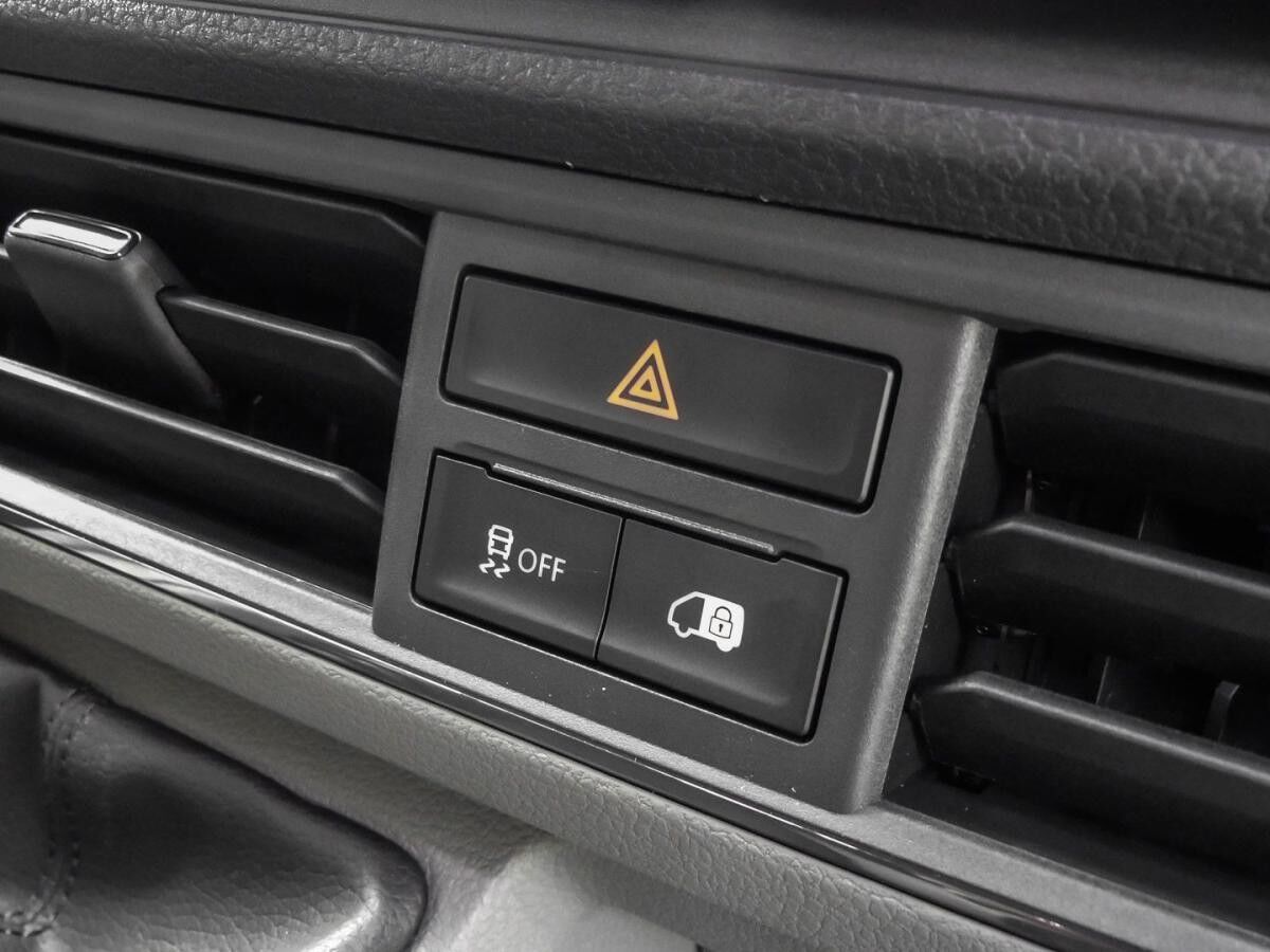 Volkswagen Crafter 35 Kasten MR 2.0TDI Klima Navi PDC