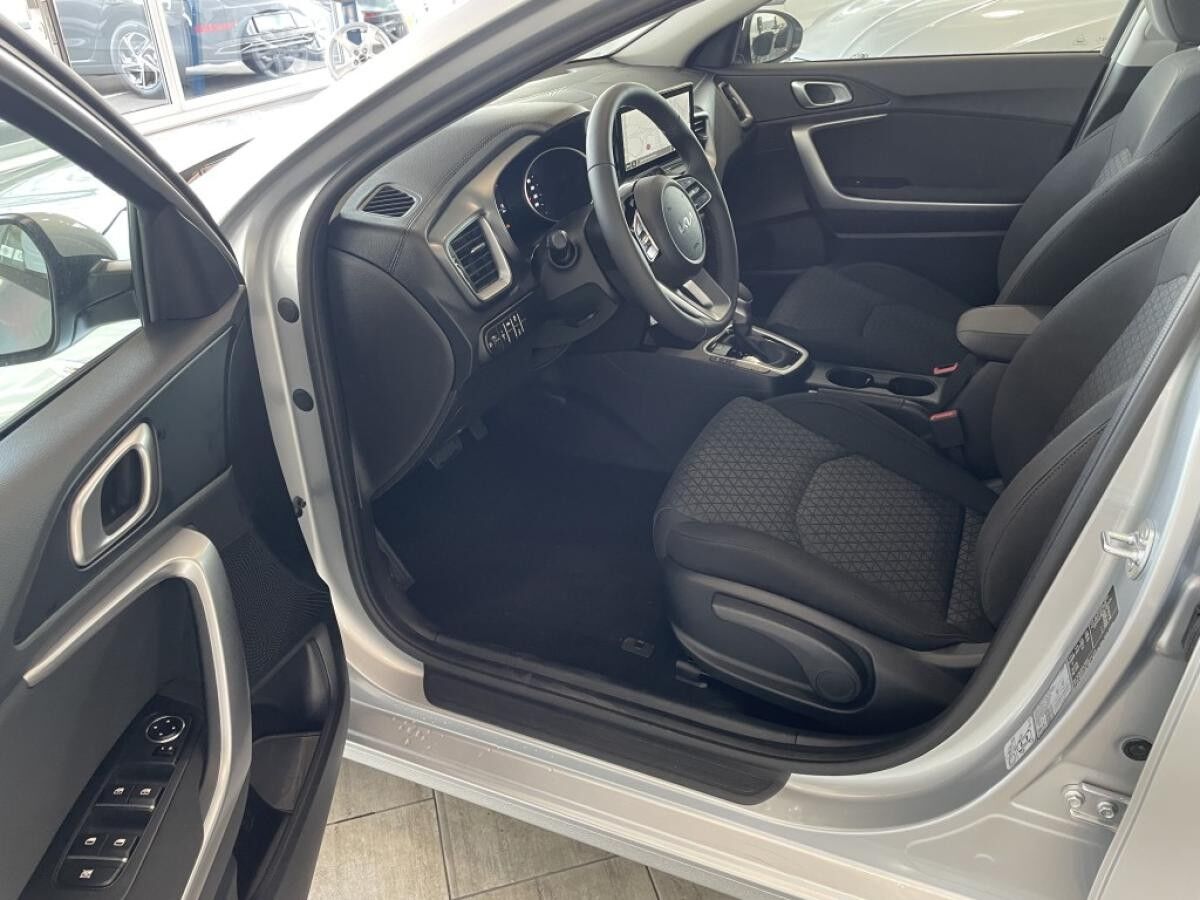 Kia Ceed Sportswagon MJ25 1.5 T-GDI DCT Navi Kamera SHZ PDC